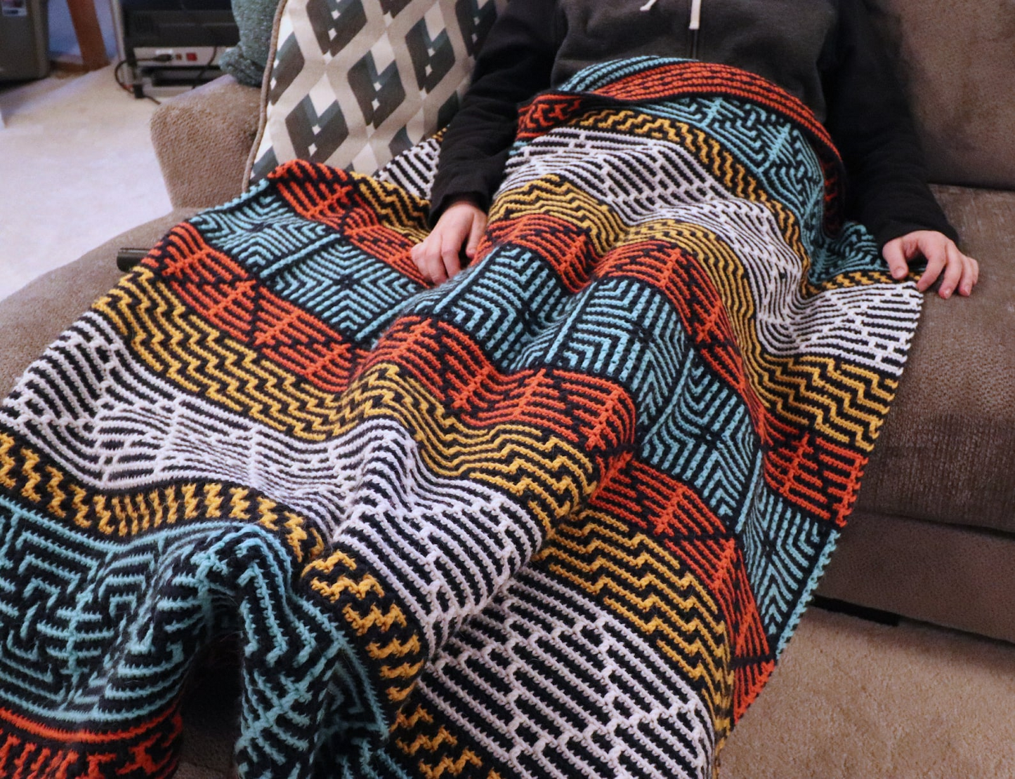 Magic Eye Throw Blanket Crochet Pattern