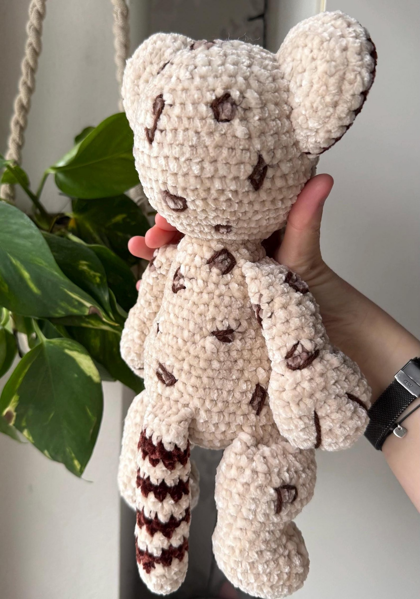 Cleo the cheetah & Suki the snow leopard Crochet Pattern