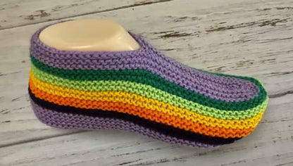 Knitted slippers from a square