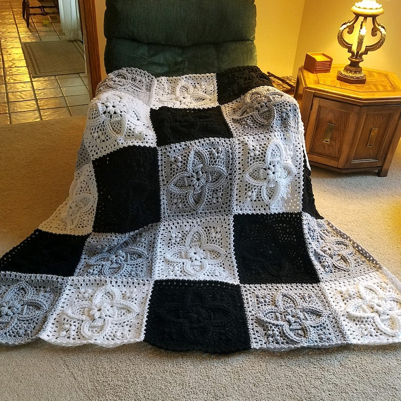 Palms and Waves Pattern Crochet